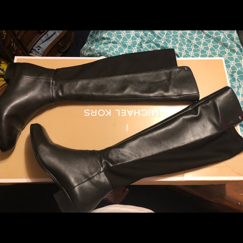 Michael Kors boots - Picture 2 of 3